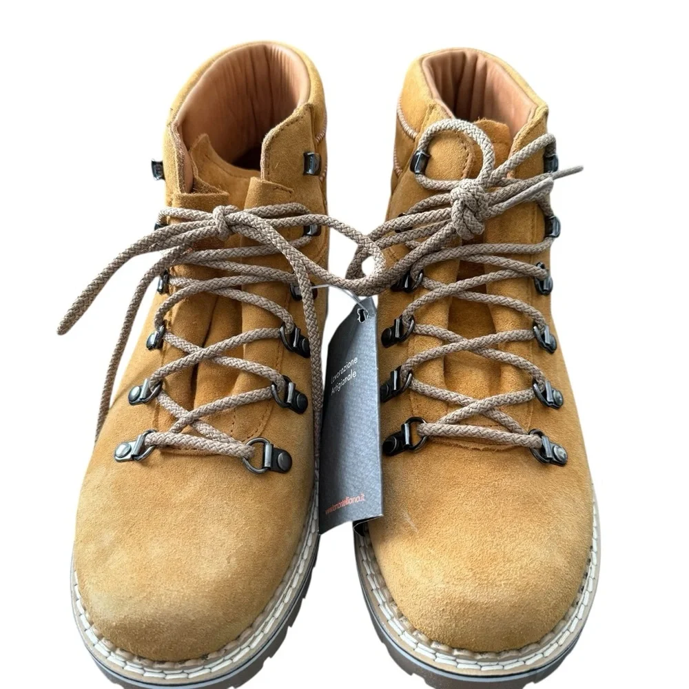 La Montelliana 1965 Alce Suede Hiking Boots Italy Lug Sole Size 40 US 10 NWT